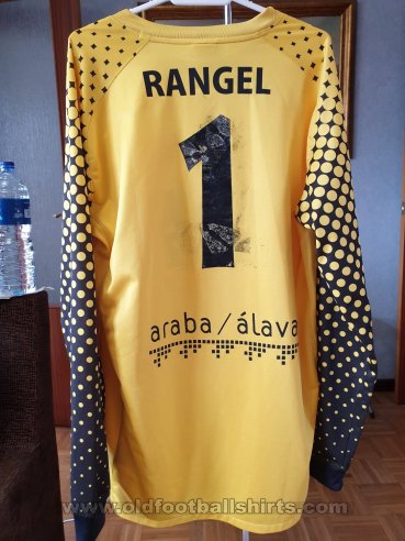 Alaves Goalkeeper football shirt 2011 - 2012