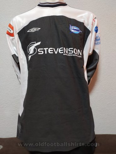 Alaves Goalkeeper football shirt 2005 - 2006