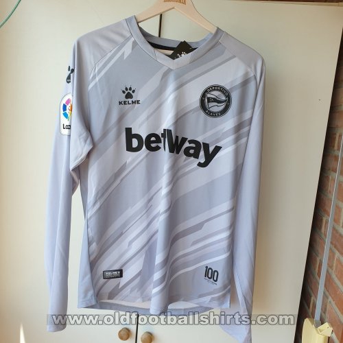 Alaves Goalkeeper football shirt 2020 - 2021