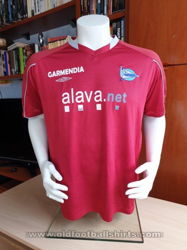 Alaves Training/Leisure football shirt 2005 - 2006
