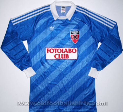 Neuchâtel Xamax FC Goalkeeper football shirt 1988 - 1989