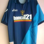 Third football shirt 2001 - 2002