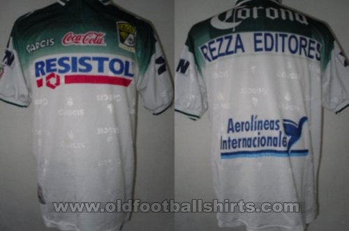 Leon Fora camisa de futebol 2001 - ?