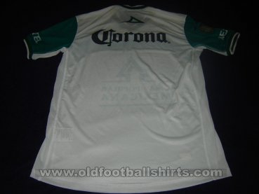 Leon Away football shirt 2011 - 2012
