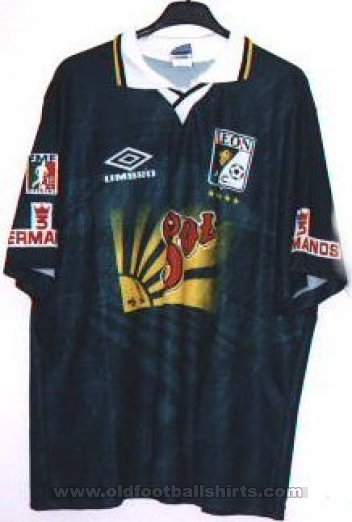 Leon Home football shirt 1995 - 1996