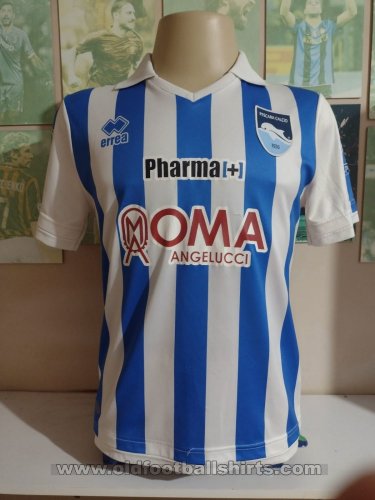 Pescara Home baju bolasepak 2014 - 2015