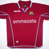 Third football shirt 2002 - 2003