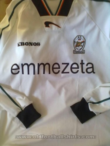 Venezia FC Training/Leisure football shirt 1998 - 1999