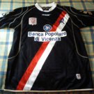 חוץ חולצת כדורגל 2011 - 2012