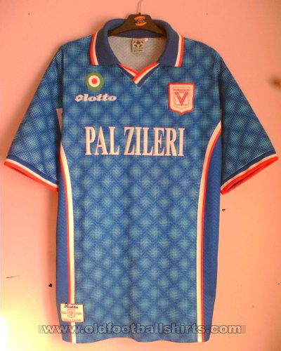Vicenza Virtus Third football shirt 1997 - 1998