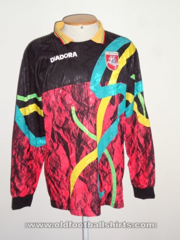 Lithuania Goalkeeper football shirt 1995 - 1997