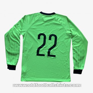 Lithuania Goalkeeper football shirt 2016 - 2018