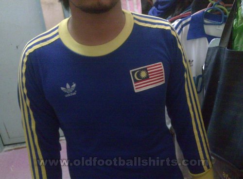 Malaysia Away football shirt 1982 - ?