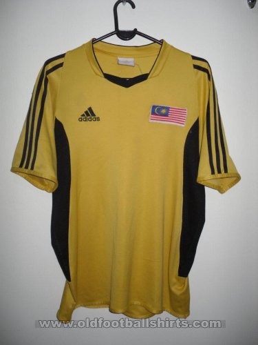 Malaysia Home football shirt 2002 - 2004