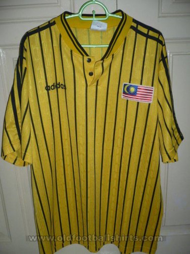 Malaysia Home football shirt 2001 - 2002
