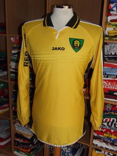 GKS Katowice Home football shirt (unknown year)