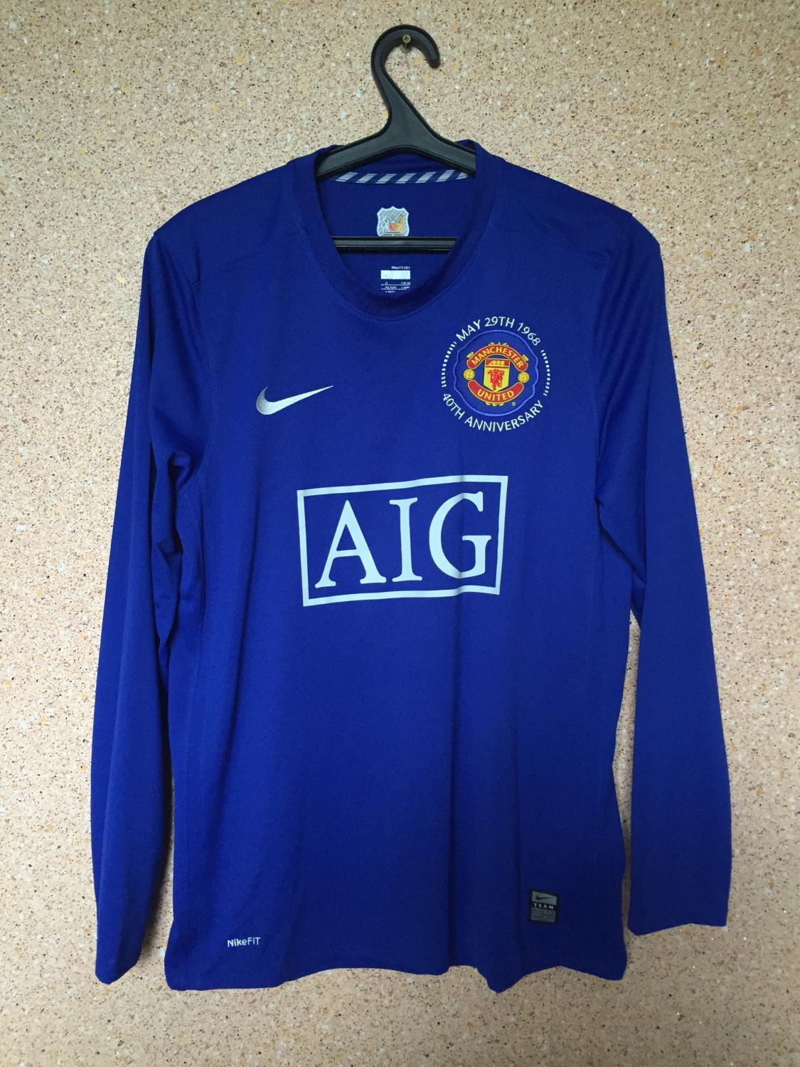 Manchester United Third football shirt 2008 - 2009. Sponsored by AIG