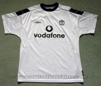 Manchester United Away football shirt 2000 - 2001