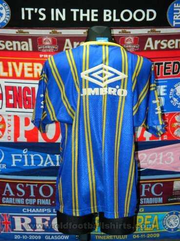 Manchester United Training/Leisure football shirt (unknown year)