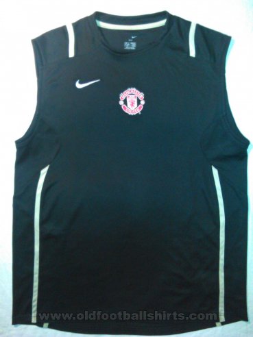 Manchester United Training/Leisure football shirt 2005 - 2006