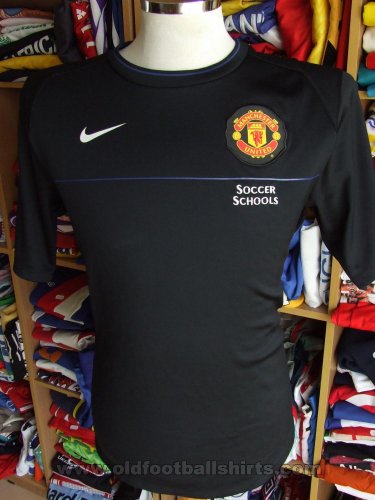 Manchester United Training/Leisure football shirt (unknown year)