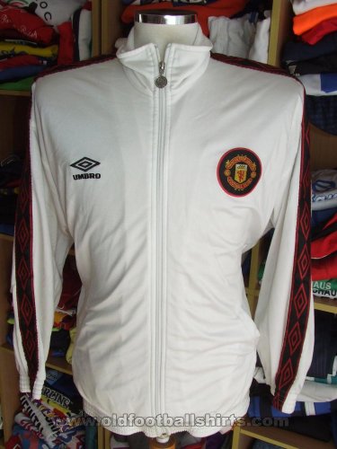 Manchester United Training/Leisure football shirt (unknown year)