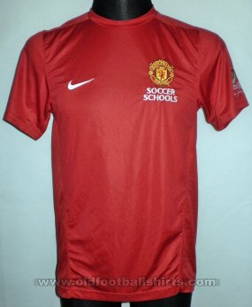 Manchester United Training/Leisure football shirt (unknown year)