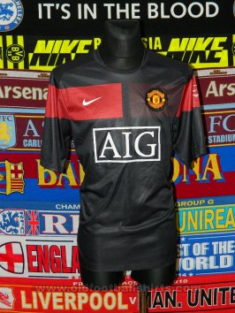 Manchester United Training/Leisure football shirt (unknown year)
