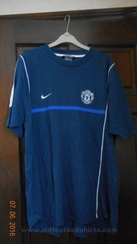 Manchester United İdman / Serbest futbol forması (unknown year)