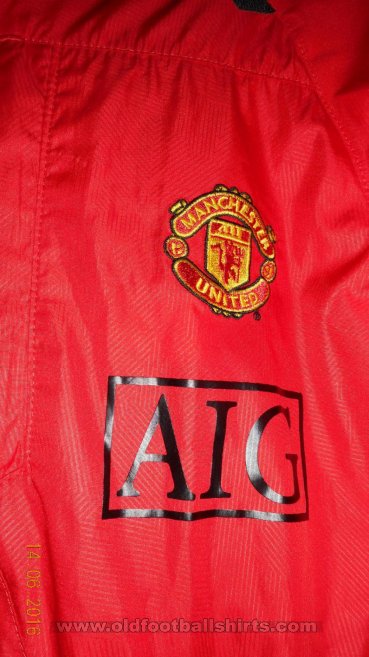 Manchester United Training/Leisure football shirt (unknown year)