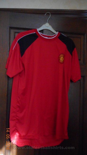Manchester United Training/Leisure football shirt (unknown year)