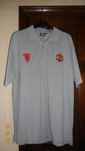 Manchester United Training/Leisure football shirt (unknown year)