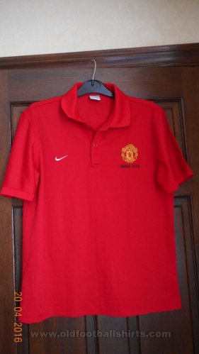 Manchester United Training/Leisure football shirt (unknown year)