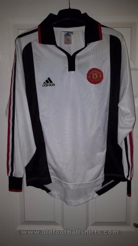 Manchester United Training/Leisure football shirt (unknown year)