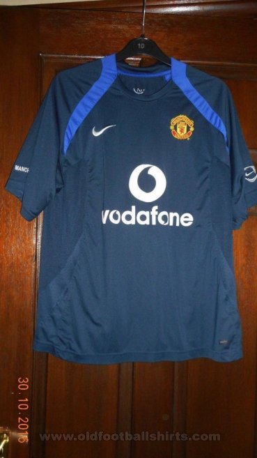 Manchester United Training/Leisure football shirt 2005 - 2006