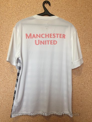 Manchester United Training/Leisure football shirt (unknown year)