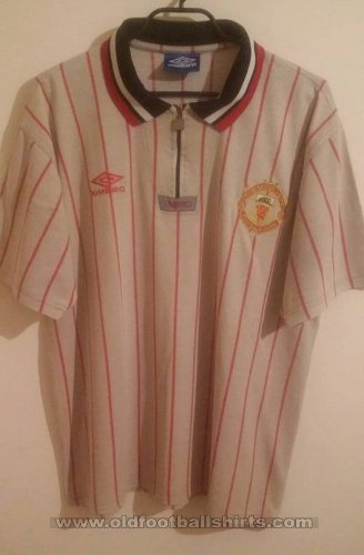 Manchester United Training/Leisure football shirt (unknown year)