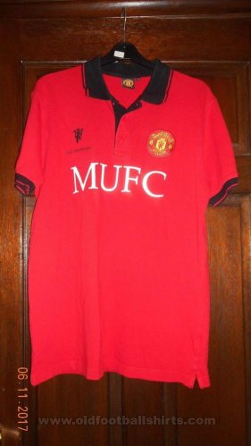 Manchester United Training/Leisure football shirt (unknown year)