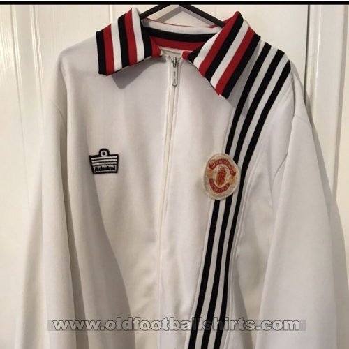 Manchester United Training/Leisure football shirt (unknown year)
