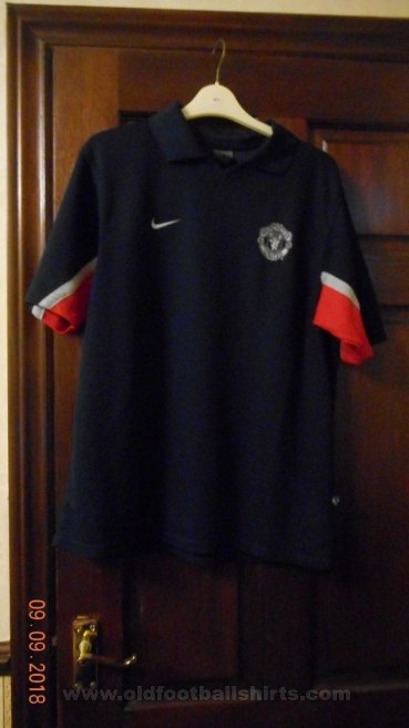 Manchester United Training/Leisure football shirt (unknown year)