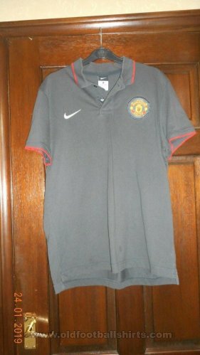Manchester United Training/Leisure football shirt (unknown year)