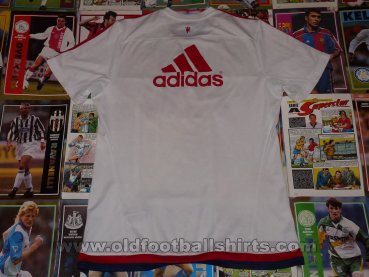 Manchester United Training/Leisure football shirt (unknown year)