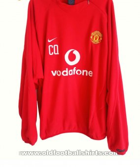 Manchester United Training/Leisure football shirt 2002 - 2003