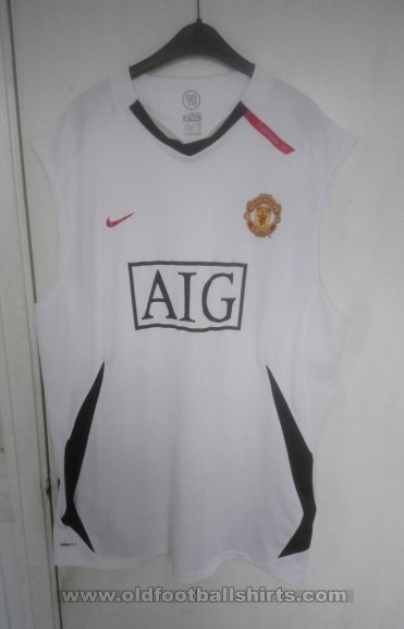 Manchester United Training/Leisure football shirt 2006 - 2008