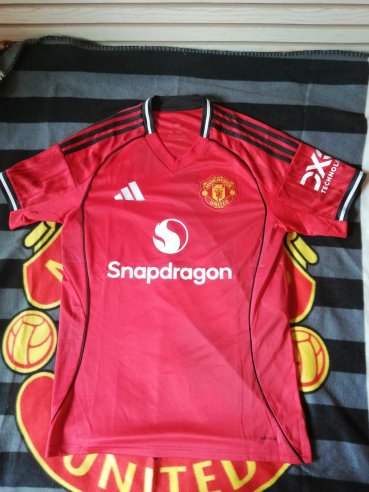 Manchester United Home φανέλα ποδόσφαιρου 2025 - 2026