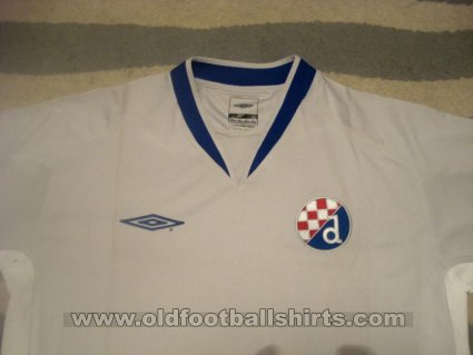 Dinamo Zagreb Away football shirt 2004 - 2005