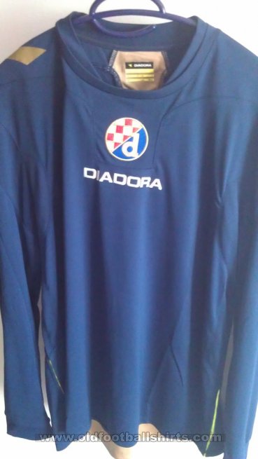 Dinamo Zagreb Home football shirt 2009 - 2010