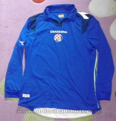 Dinamo Zagreb Home football shirt 2009 - 2010