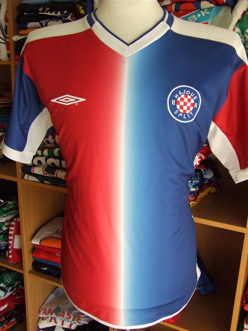 Hajduk Split Fora camisa de futebol 2004 - 2006.