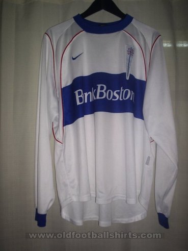 Club Deportivo Universidad Catolica Home football shirt 2002